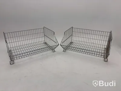 Vagn med stapelkorgar