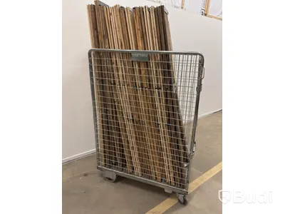 Parti med pallkragar för helpall, ca 40 st.