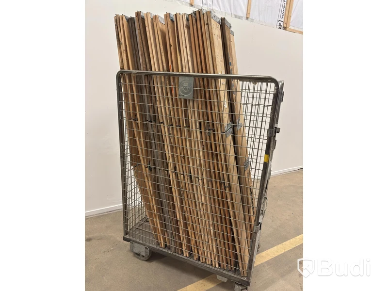 Lot of pallet collars for full-size pallets, approx. 40 pcs.