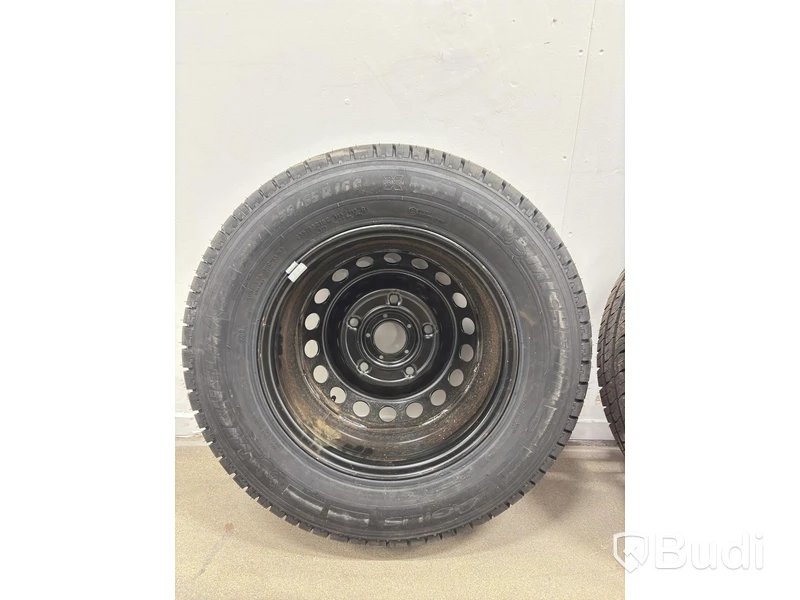 4 st. Kompletta Hjul Michelin, 2sommardäck , 35/65R16C. 115/113
