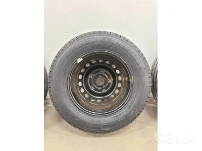 4 st. Kompletta Hjul Michelin, 2sommardäck , 35/65R16C. 115/113