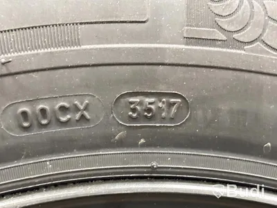 4 st. Kompletta Hjul Michelin, 2sommardäck , 35/65R16C. 115/113