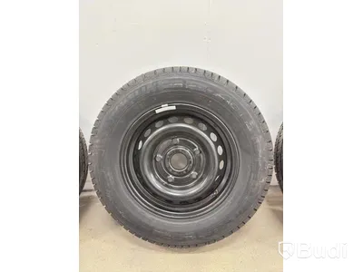 4 st. Kompletta Hjul Michelin, 2sommardäck , 35/65R16C. 115/113