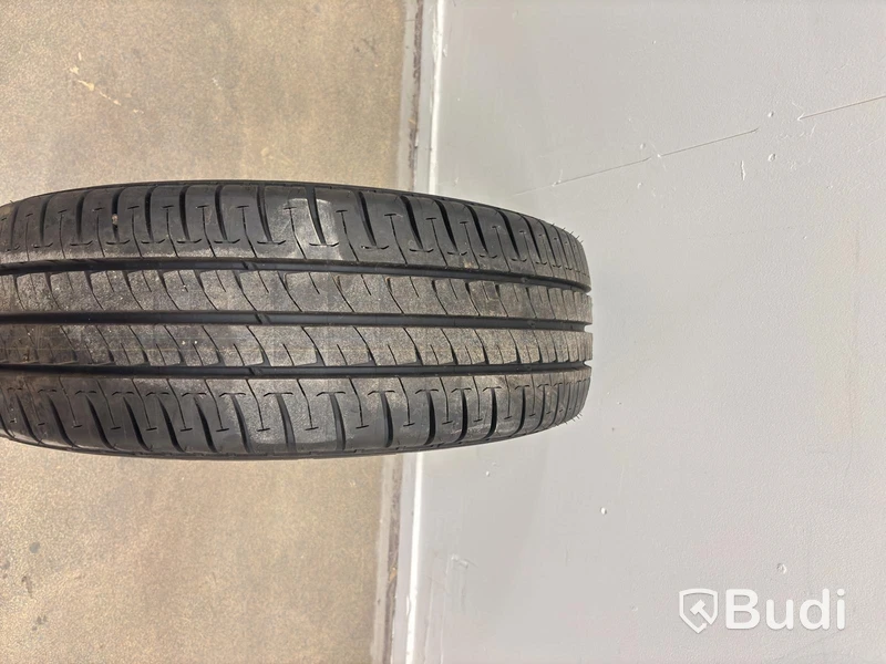 4 st. Kompletta Hjul Michelin, 2sommardäck , 35/65R16C. 115/113