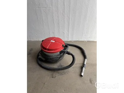 2 vacuum cleaners, Nilfisk and Pilot