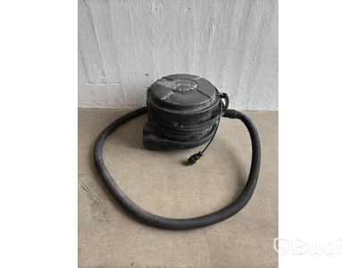 2 vacuum cleaners, Nilfisk and Pilot
