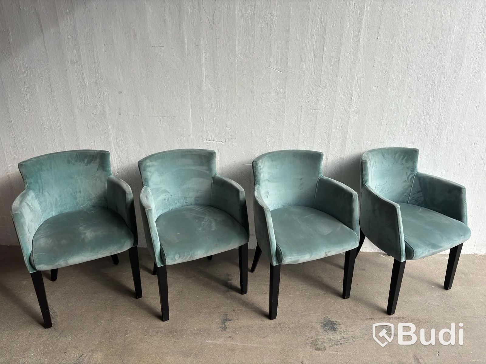 Set of 4 Homeline Chairs