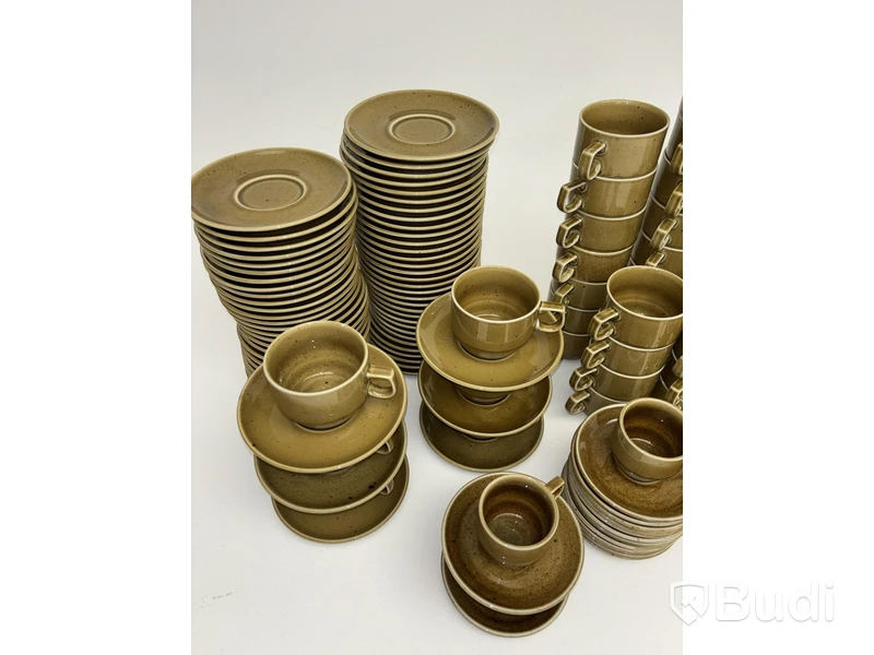 Lot of porcelain and stoneware