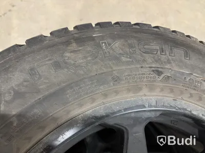 Set of 4 studded M&S wheels, Nokian Hakkapeliitta 8 SUV, 265/60 R18