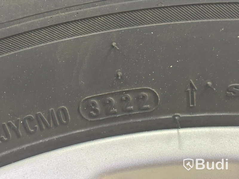 4 studded winter wheels, Kumho WinterCraft SUV, 225/65 R17 106T