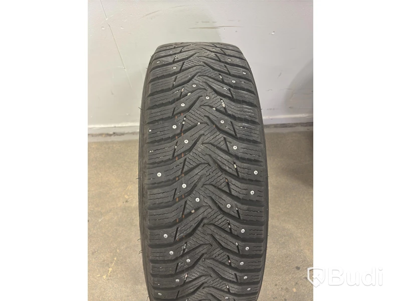 4 studded winter wheels, Kumho WinterCraft SUV, 225/65 R17 106T