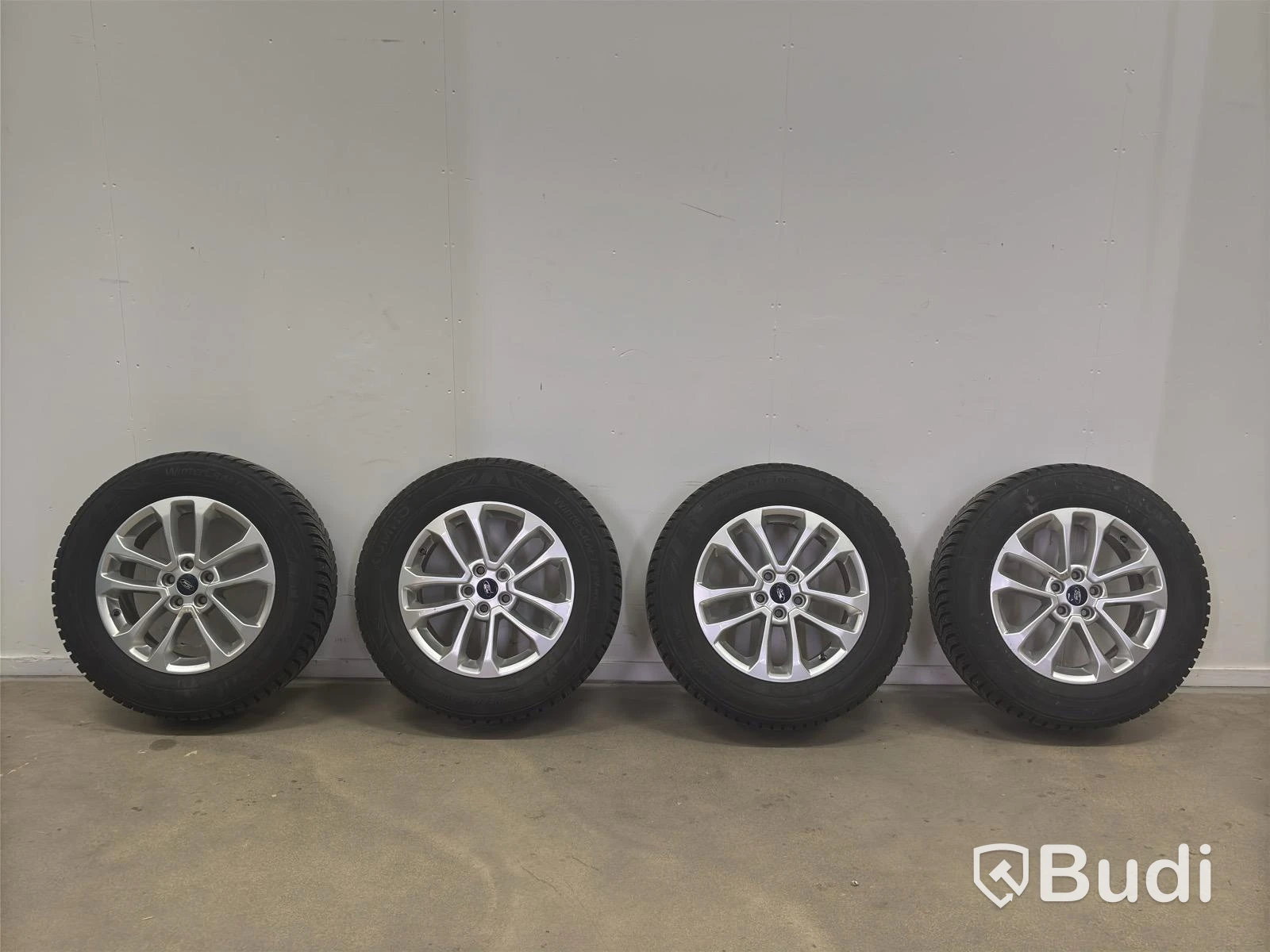 4 studded winter wheels, Kumho WinterCraft SUV, 225/65 R17 106T