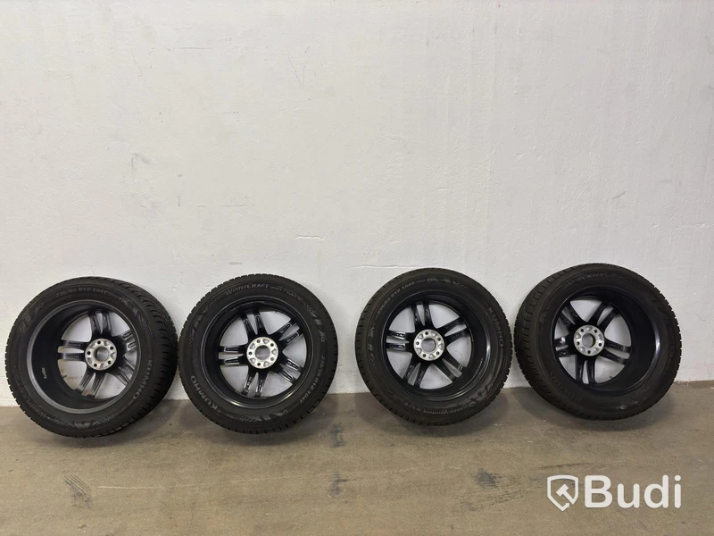 4 st. Åretrunt hjul, Kumho, 235/55 R18 104T