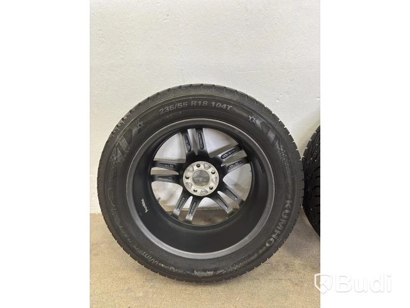 4 st. Åretrunt hjul, Kumho, 235/55 R18 104T