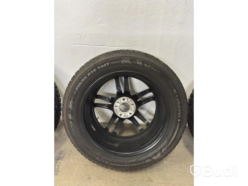 4 st. Åretrunt hjul, Kumho, 235/55 R18 104T