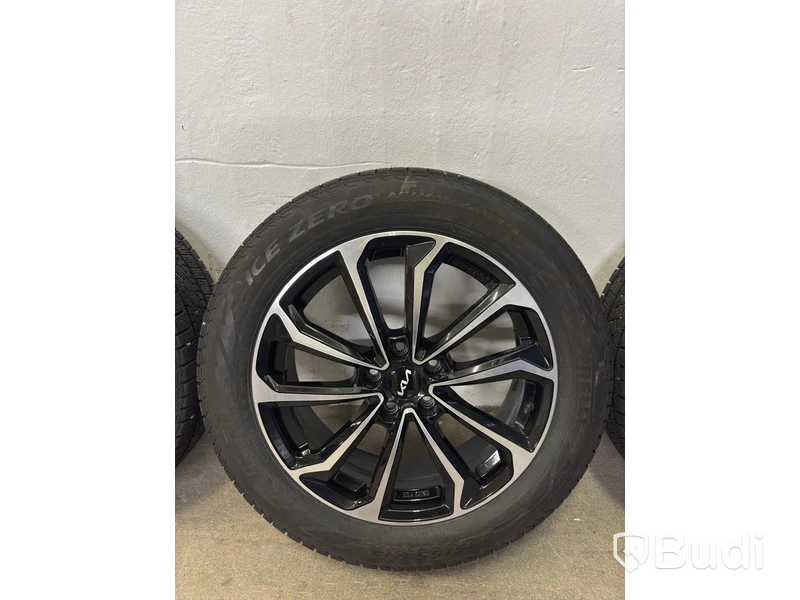 4 st. Åretrunt hjul, Pirelli, 235/55 R19 105H