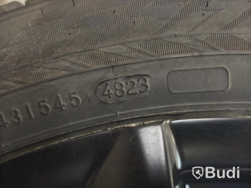 4 Studded All-Season Wheels, Nokian Tyres, 235/50 R19 103T