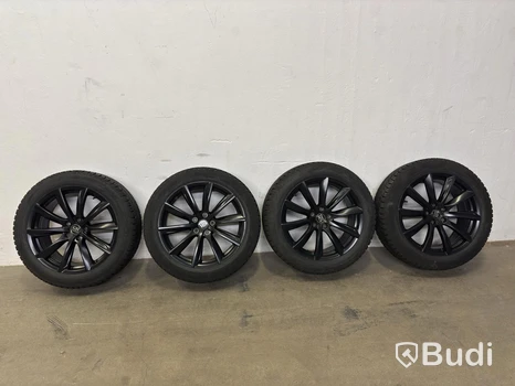 4 st. Dubbade åretrunt hjul, Nokian Tyres, 235/50 R19 103T