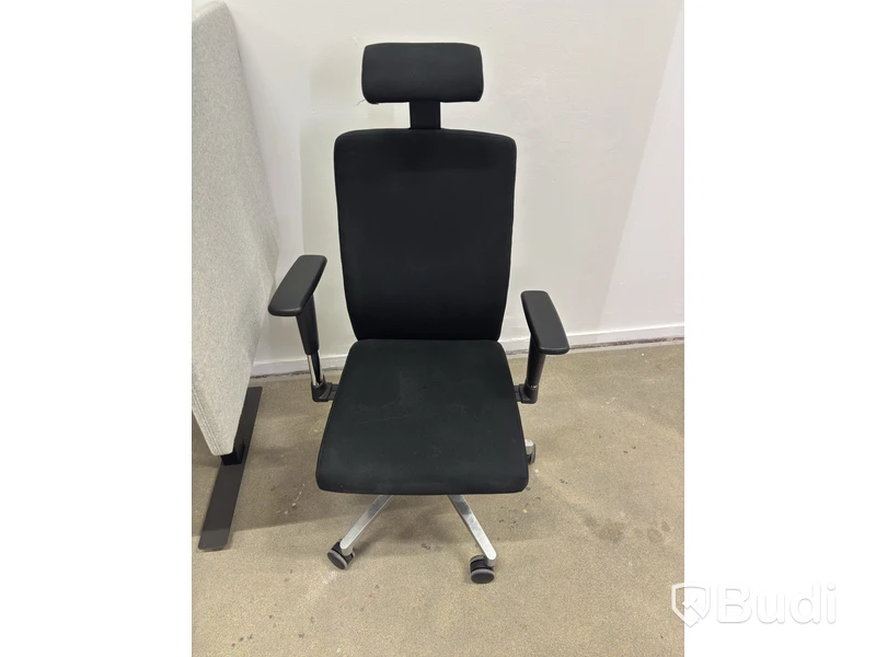 Height-adjustable desk with screen, Edsbyn, incl. office chair