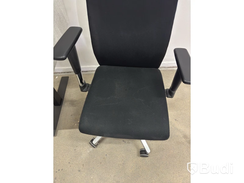 Height-adjustable desk with screen, Edsbyn, incl. office chair