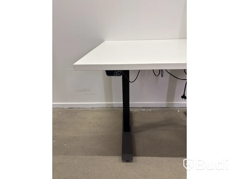 Height-adjustable desk with screen, Edsbyn, incl. office chair