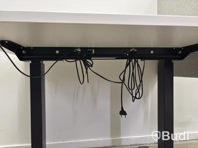 Height-adjustable desk with screen, Edsbyn, incl. office chair