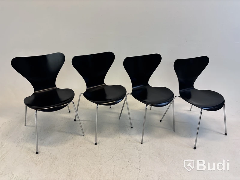 4 st. Stolar Stolar Fritz Hansen, ”Sjuan” Arne Jacobsen