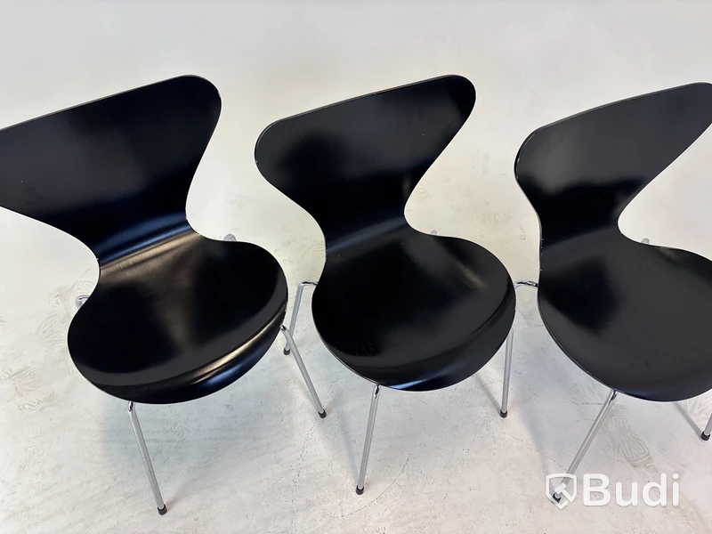 3 st. Stolar Stolar Fritz Hansen, ”Sjuan” Arne Jacobsen