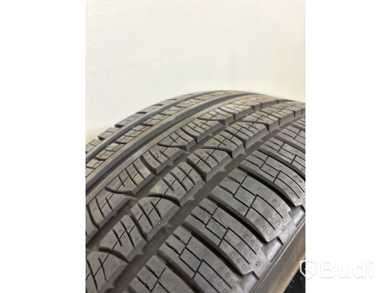 4 st. Däck Pirelli Scorpion, 285/45 R22