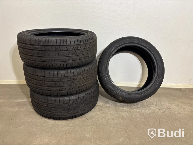 4 st. Däck Pirelli Scorpion, 285/45 R22
