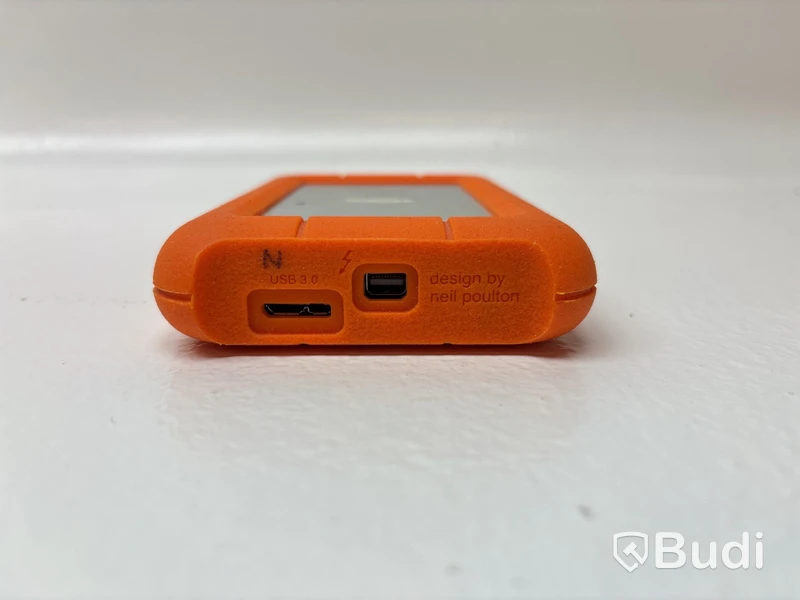 lamineringsmaskin, pappersskärare och en inbindningsmaskin från GBC och Dahle.