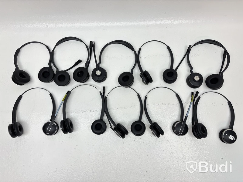 10 st. Hörlurar Jabra olika modeller med diverse tillbehör.