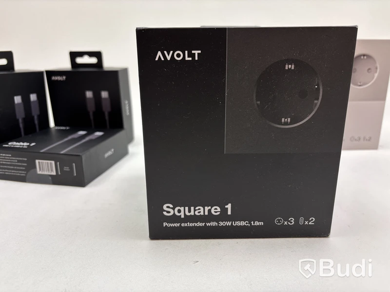 Grenuttag Square 1 Avolt , samt 3 st. USB-C kablar Avolt