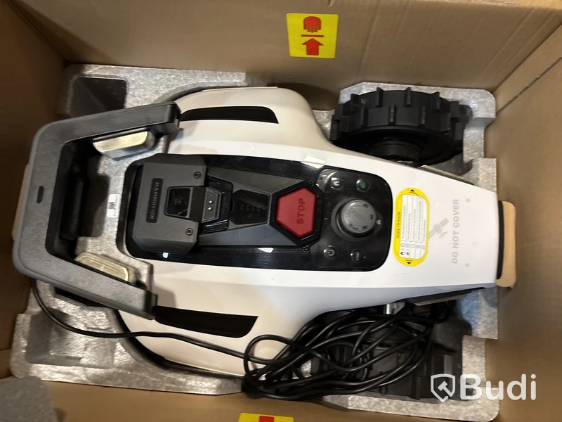 2 st. ROBOTGRÄSKLIPPARE MAMMOTION YUKA MINI 600KVM - RESERVDELSOBJEKT