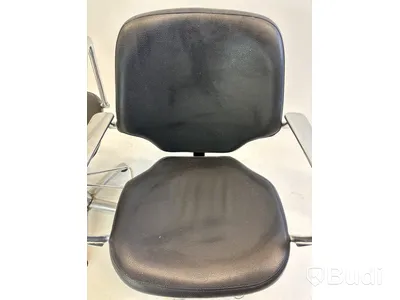 4 st. Frisörstolar inkl. 3 st. fotstöd