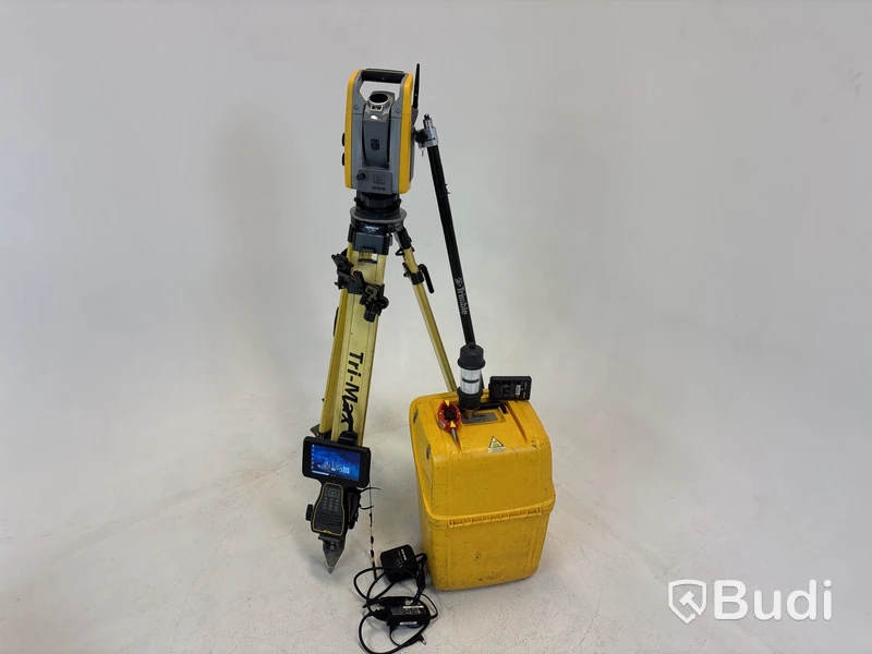 Totalstation Trimble S7, med tripod och fältdatorer