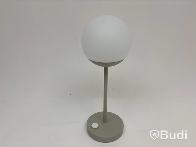 Bordslampa Fermob, Mooon.