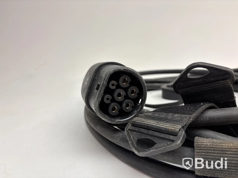 Laddbox Charge Amps, Aura inkl. laddkabel Connect