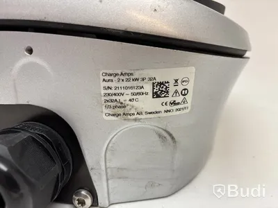 Laddbox Charge Amps, Aura inkl. laddkabel Connect