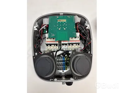 Laddbox Charge Amps, Aura inkl. laddkabel Connect