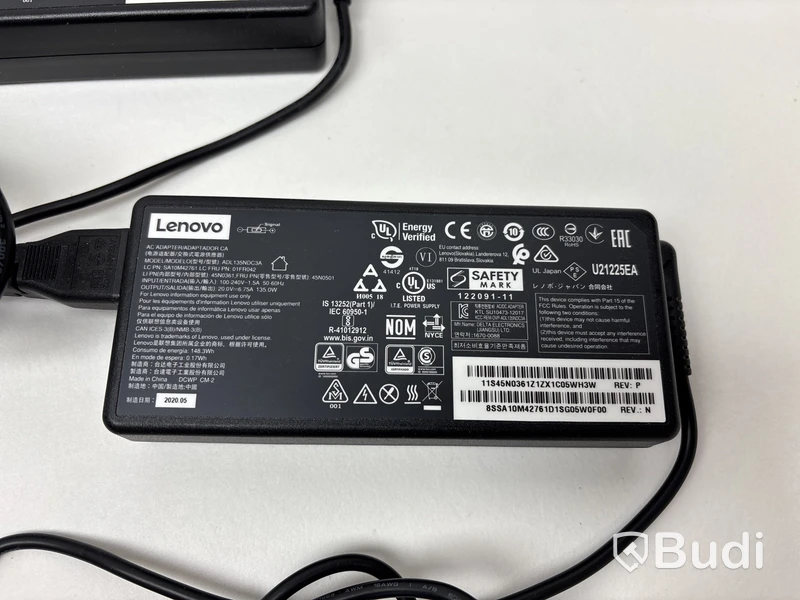 6 st. Laddare Lenovo inkl. HDMI-kabel