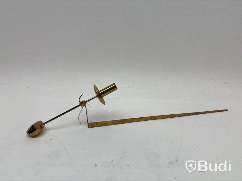 Väggljusstake Skultuna, pendel 50 cm. Ord. pris inkl. moms: ca 1850 kr.
