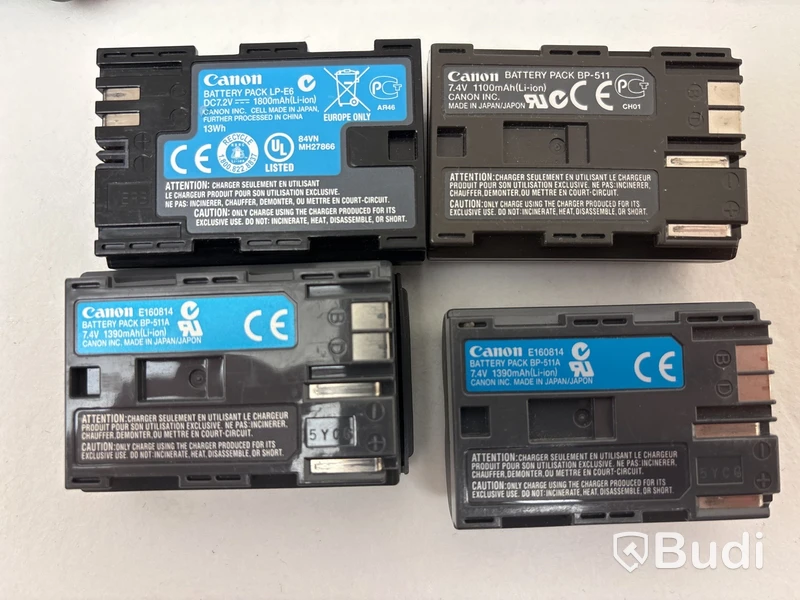 Parti med diverse batterier Canon