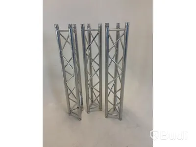 Parti med aluminiumfackverk och tillbehör