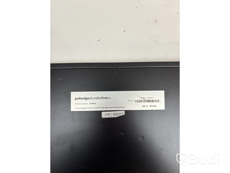 2 st. Nätversswitch Pakedge, S24Hav