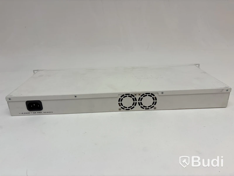 2 st. Routrar MicroTik, cloud core