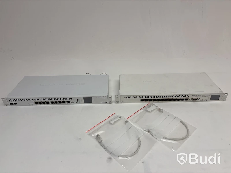 2 st. Routrar MicroTik, cloud core