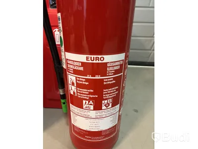 3 st. Brandsläckare inkl. 2 st. brandskåp