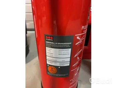 3 st. Brandsläckare inkl. 2 st. brandskåp