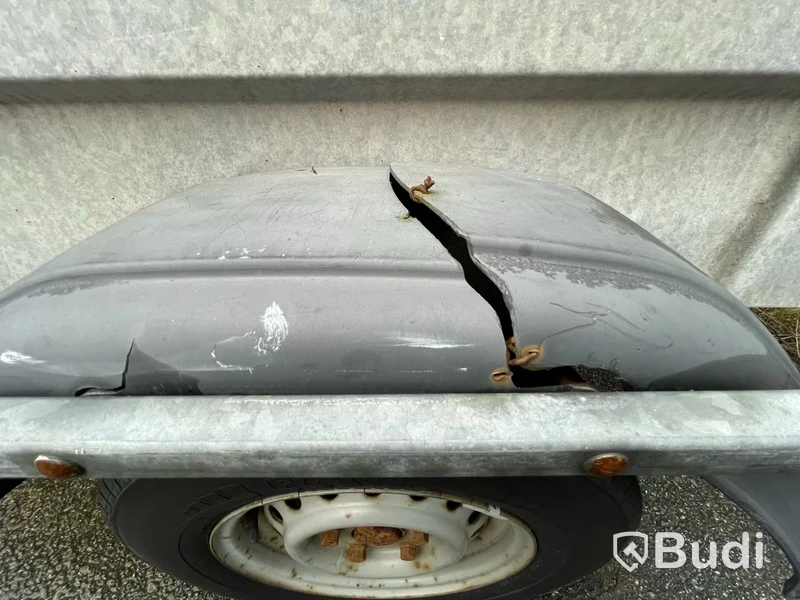 Bromsat kåpsläp Thule LV1000 | 2008 - Reparationsobjekt